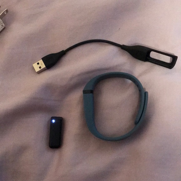 fit bit - Picture 1 of 5